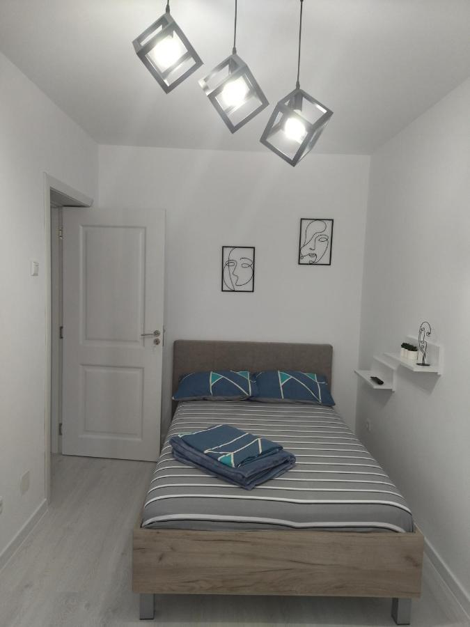 Apartament Max. Confort トゥルチャ エクステリア 写真